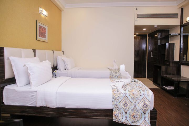 Room 15 of 42