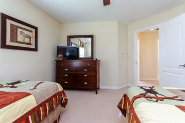 Room 16 of 25