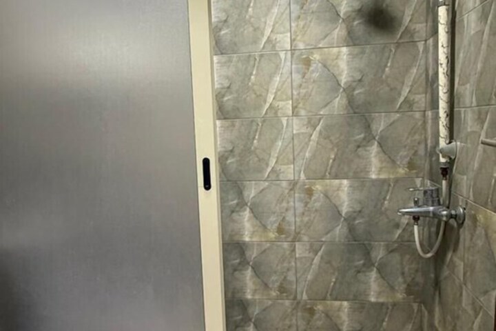 Room 15 of 16