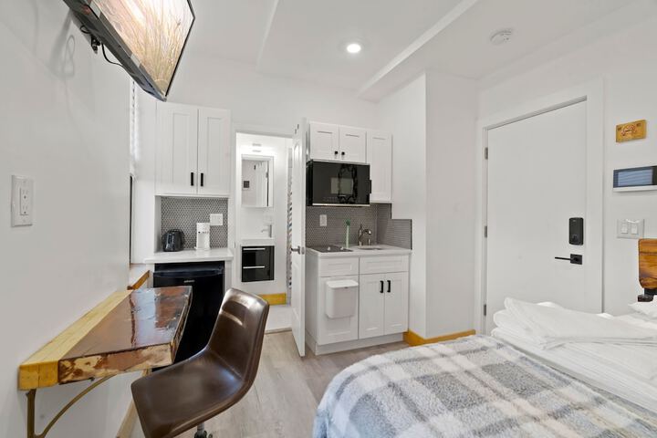 Room 30 of 110