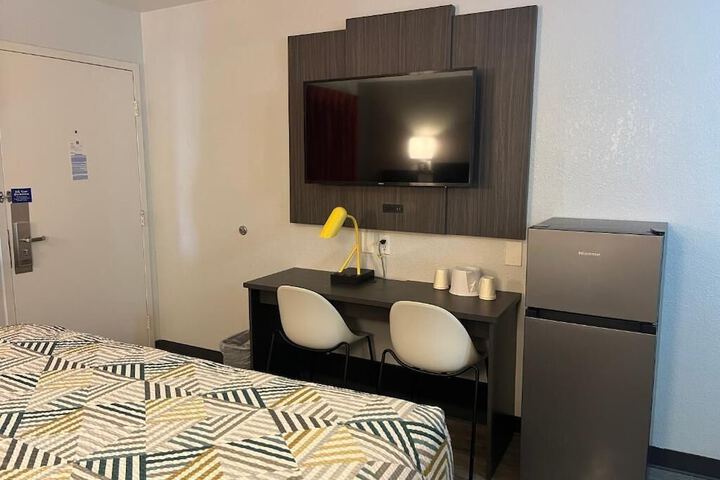 Room 3 of 19
