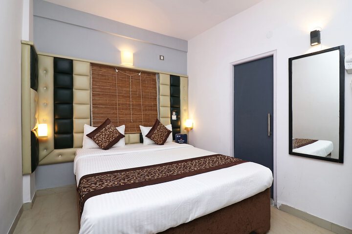 Room 14 of 20