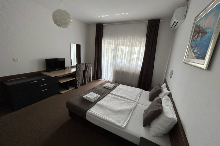 Room 21 of 58