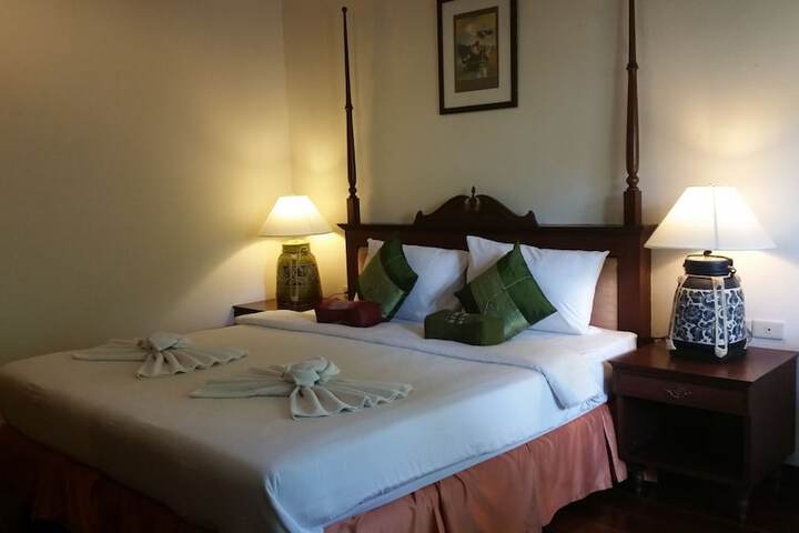 Room 3 of 64