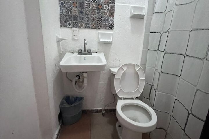 Room 31 of 38