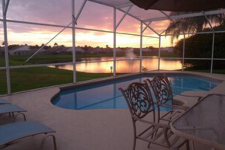 Pool 21 of 35