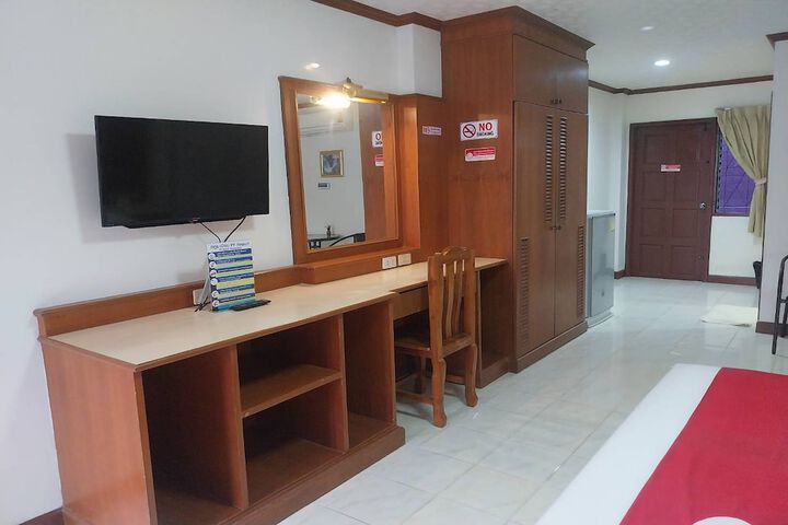 Room 36 of 89