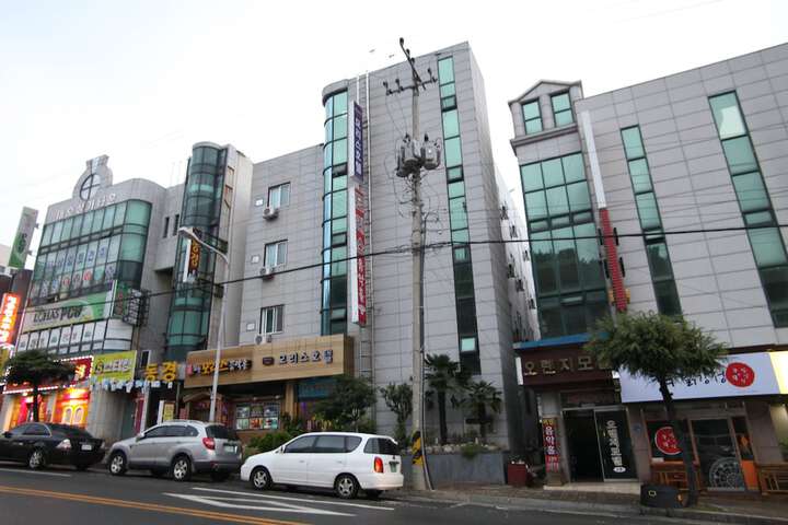 Hotel 14 of 14