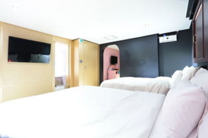 Room 20 of 78