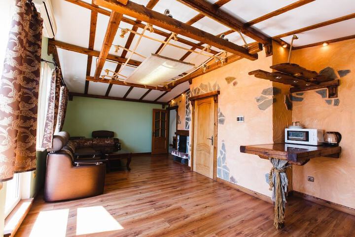Room 7 of 15