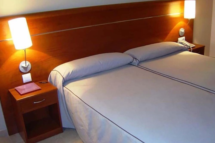 Room 14 of 32