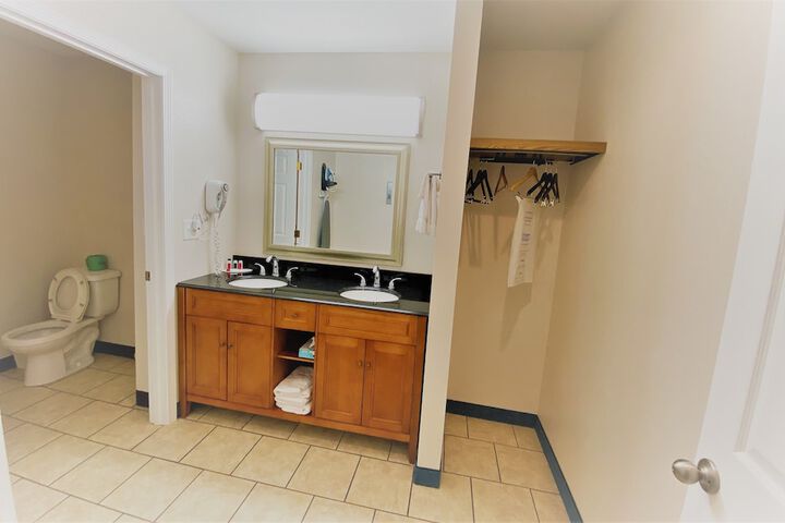 Bathroom amenities