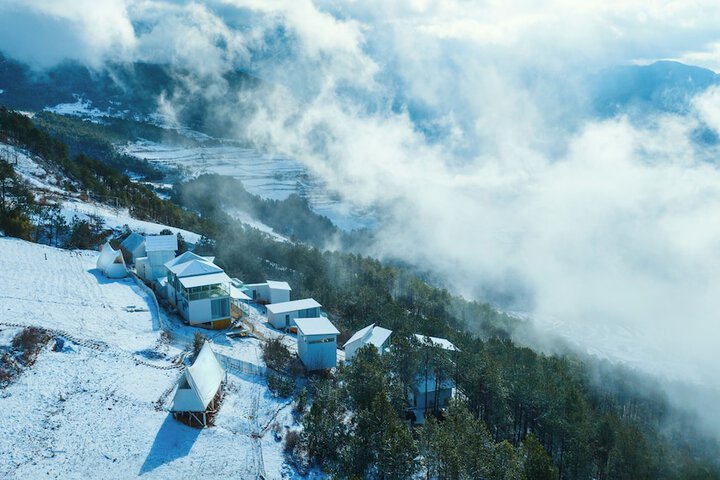 Shangri-La ManXinYu Frozen Dream Forest in Deqin