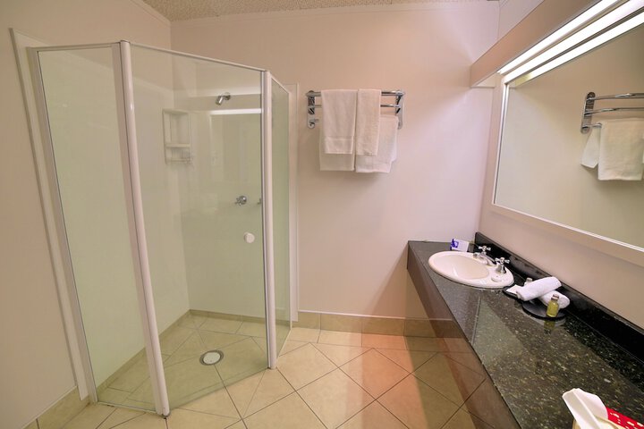 Room 21 of 42