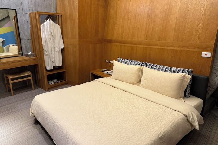 Room 22 of 47