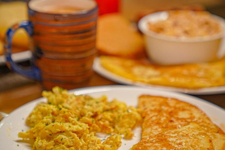 Breakfast/Coffee Service 75 of 92