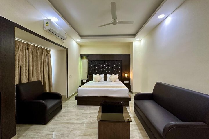 Room 5 of 22