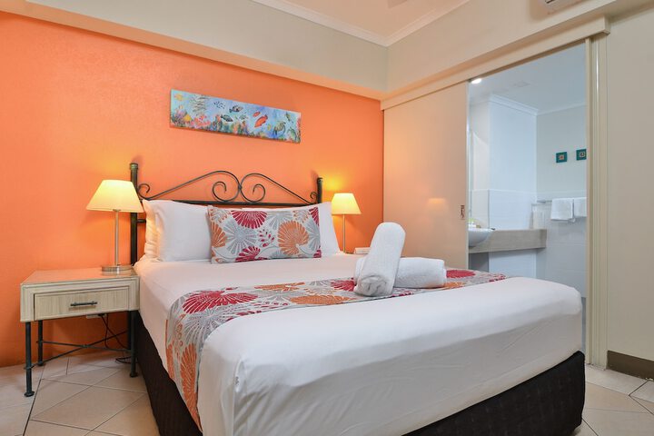 Room 2 of 31