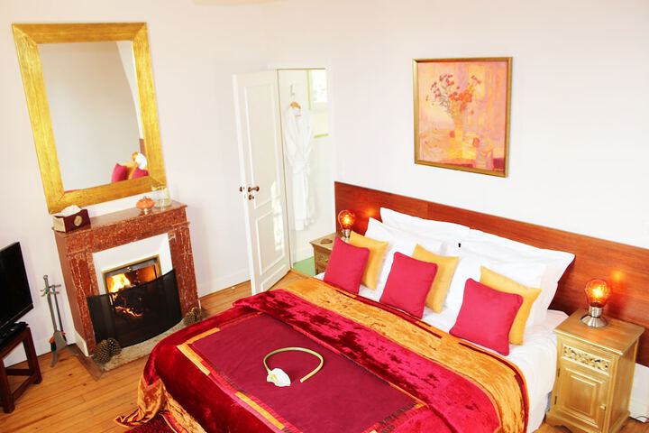Room 10 of 63