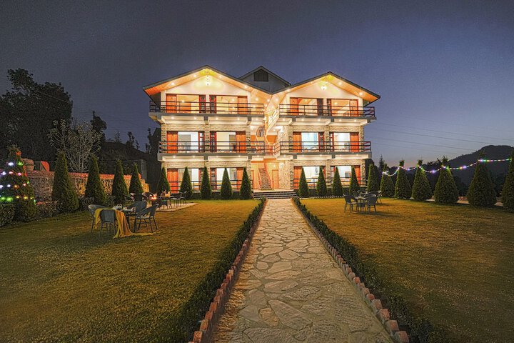 The Stone Age Bed N Breakfast by Alaya Stays in Shimla