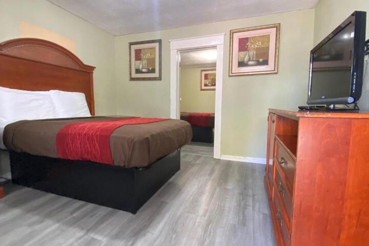 Deluxe Double Room 2 Bedrooms (2 of 4)