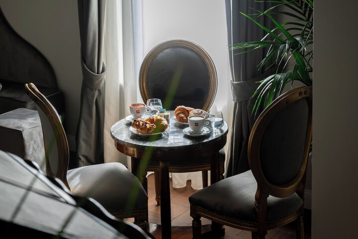Breakfast/Coffee Service 96 of 120