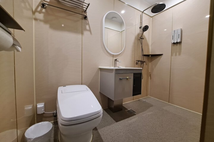 Room 40 of 52