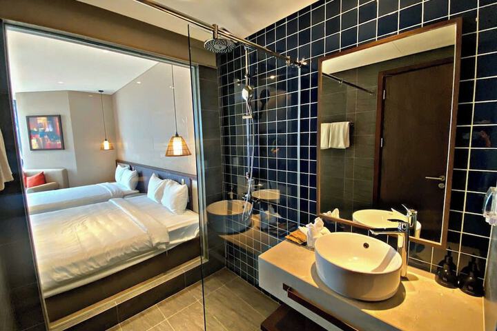 Room 46 of 63