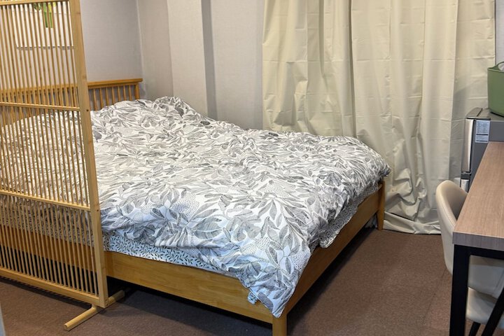 Room 3 of 42