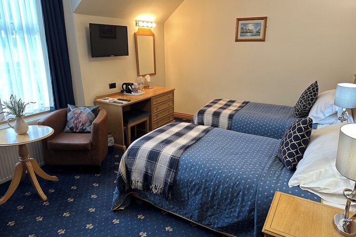 Room 7 of 37