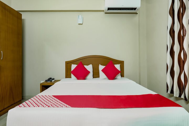 Room 13 of 23