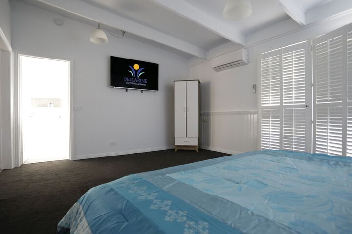 Room 4 of 17