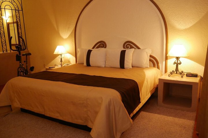 Room 15 of 58