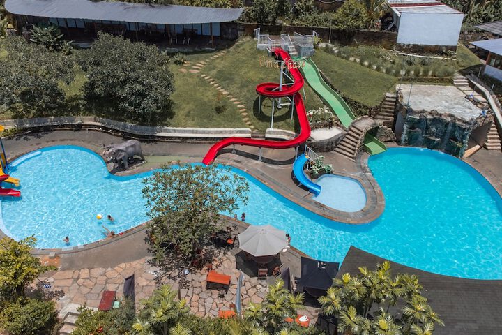 Pool 102 of 131