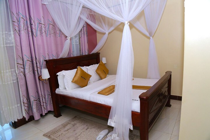 Room 4 of 21