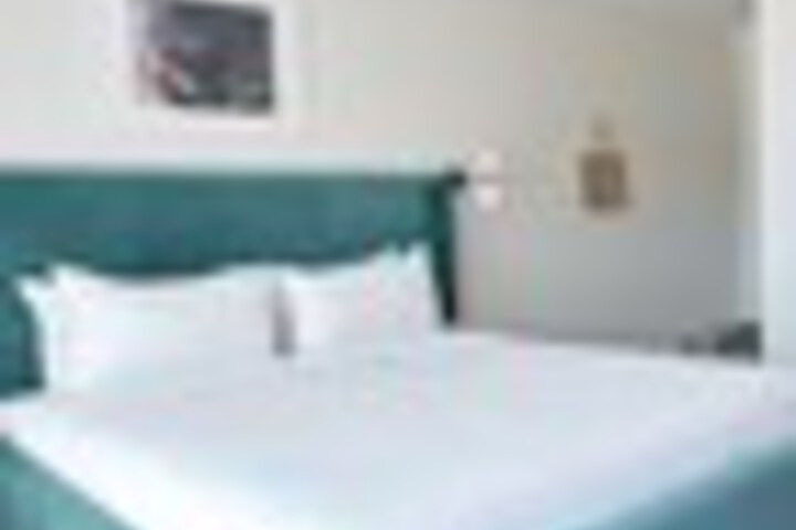 Room 17 of 129