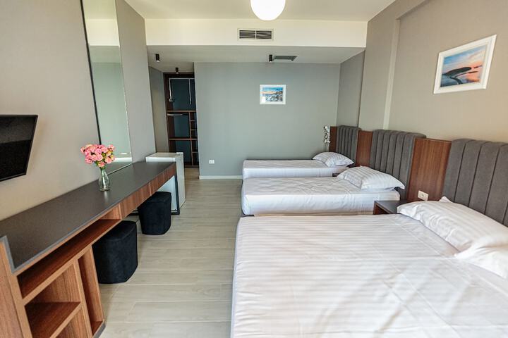 Room 47 of 111