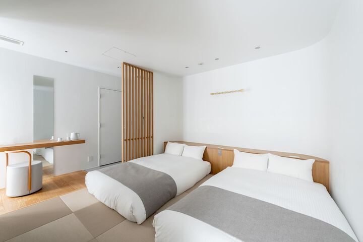 Room 80 of 118