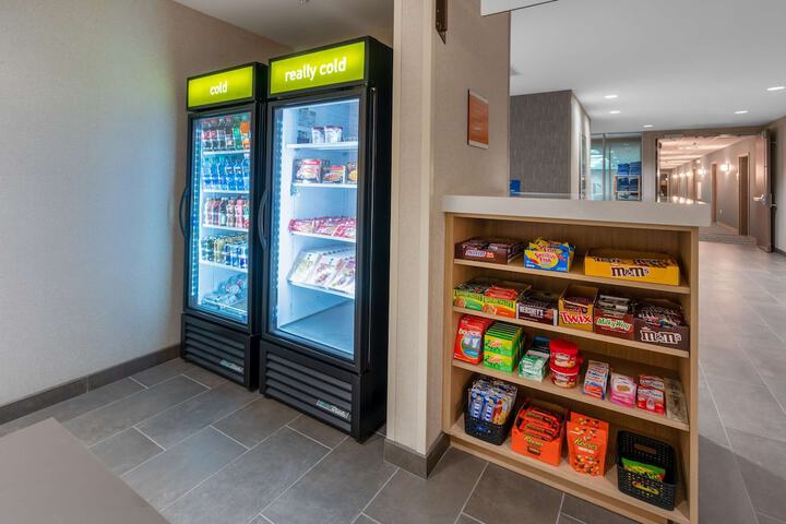 Snack bar