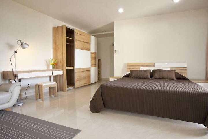 Room 14 of 61