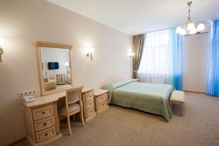 Room 10 of 56