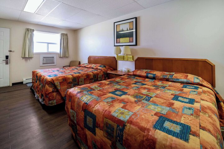 Room 10 of 36