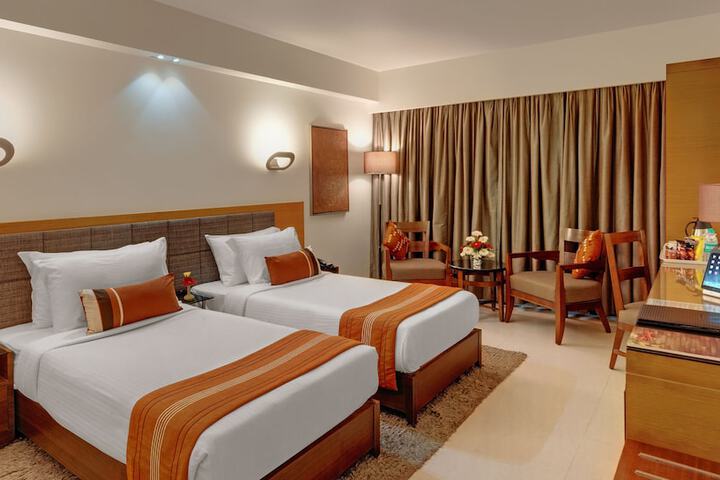 Room 4 of 19