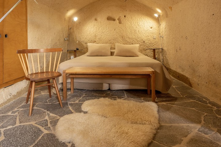 Room 3 of 54