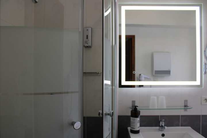 Room 19 of 32