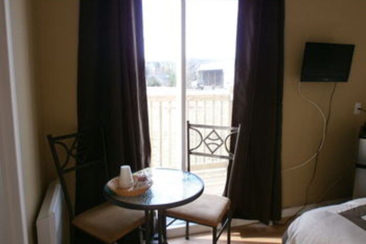 Guestroom