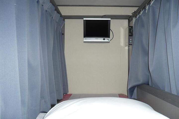 Room 2 of 5