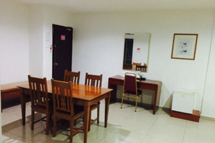 Room 36 of 43