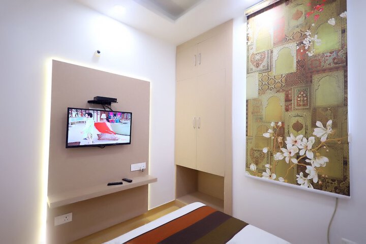 Room 16 of 51