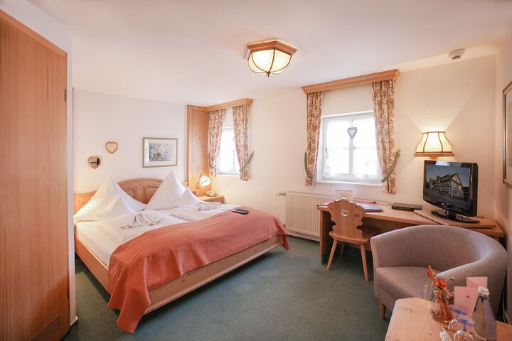 Room 78 of 173